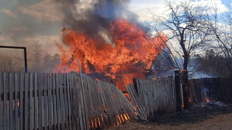 Семьям погибших на пожарах в Братском районе выплатят по миллиону рублей